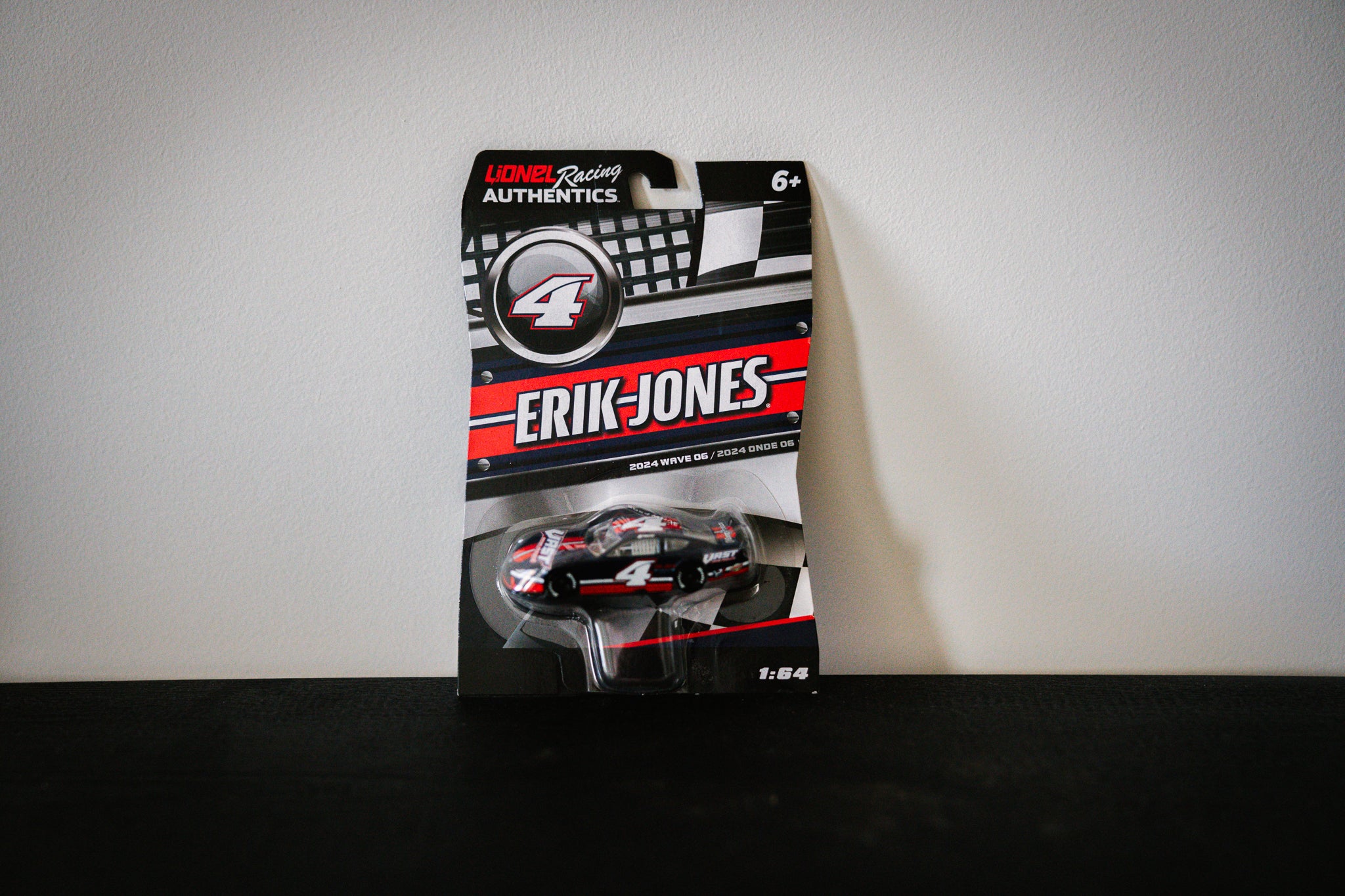 未開封 e Harrison ブリスター 2点セット Disney Pixar Cars Eric Braker and Barry DePedal Toy Racers, 2 pc